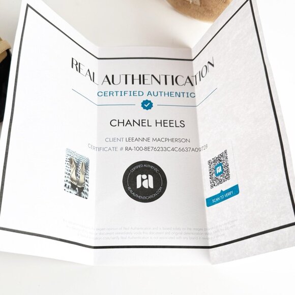 Chanel bi-color strappy camellia wing heels size 38 - Picture 11 of 11